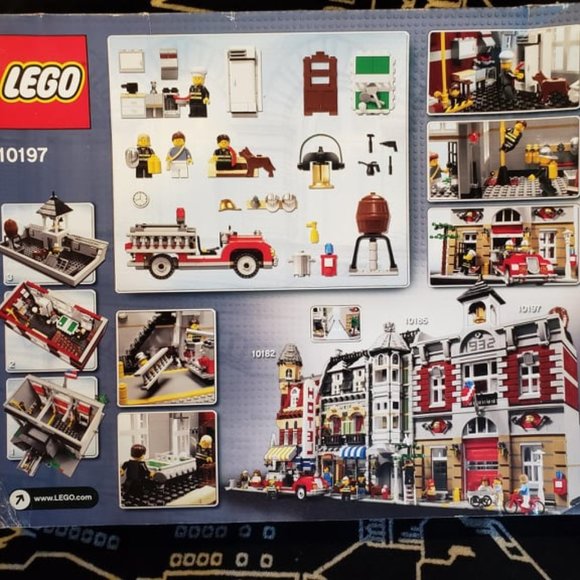 Lego 10197 Fire Brigade - Picture 2 of 7